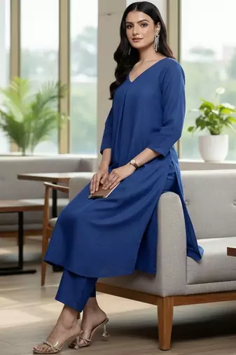 Women Regular Kurta with Trousers