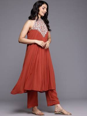 Floral Yoke Design Thread Work Pleated Silk Georgette A-Line Kurta with Trousers 4