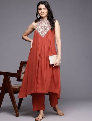 Floral Yoke Design Thread Work Pleated Silk Georgette A-Line Kurta with Trousers 6