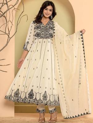 Ethnic Motifs Embroidered Pure Cotton Anarkali Kurta & Trousers With Dupatta 6