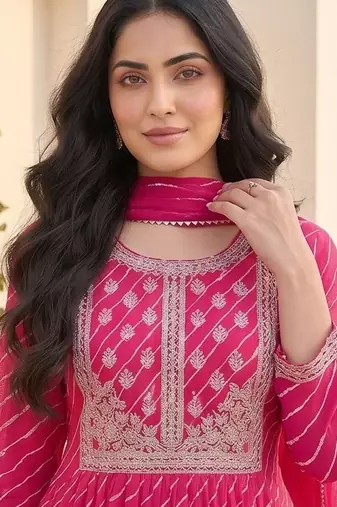 Women Printed Regular Thread Work Kurta with Trousers & With Dupatta