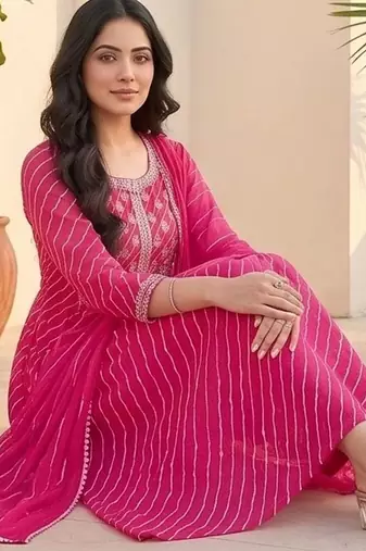 Women Printed Regular Thread Work Kurta with Trousers & With Dupatta