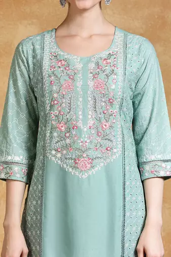 Floral Embroidered Thread Work Pure Cotton Straight Kurta With Trousers & Dupa