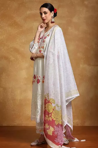 Women Floral Embroidered Regular Thread Work Pure Cotton Kurta with Trousers & With Dupatta