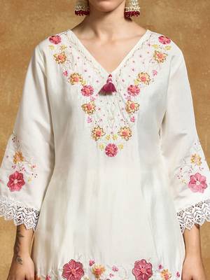 Women Floral Embroidered Regular Thread Work Pure Cotton Kurta with Trousers & With Dupatta 7