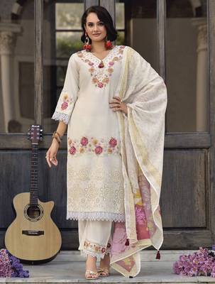 Women Floral Embroidered Regular Thread Work Pure Cotton Kurta with Trousers & With Dupatta 1