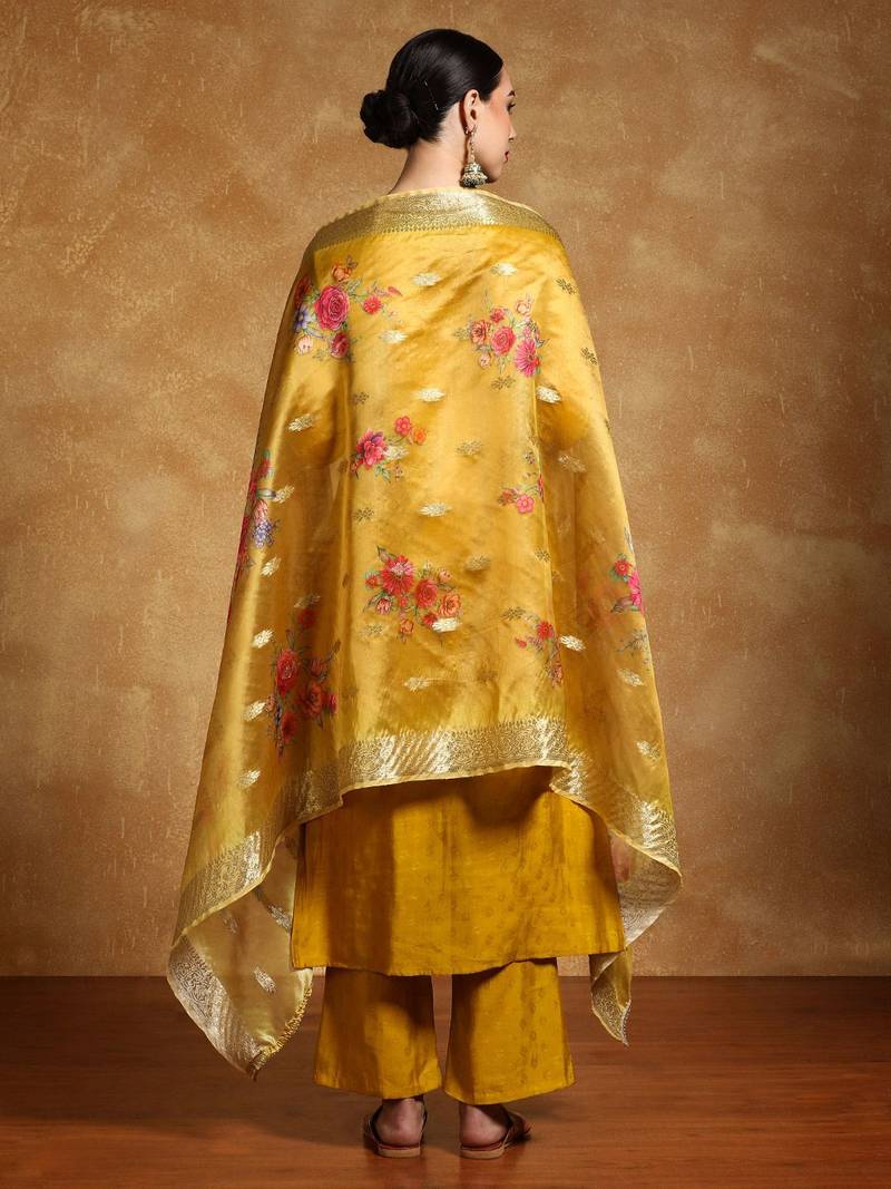 Women Floral Embroidered Regular Thread Work Kurta with Trousers & With Dupatta