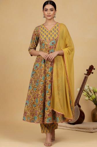 Women Floral Printed Empire Pure Cotton Kurta with Trousers & With Dupatta
