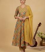 Women Floral Printed Empire Pure Cotton Kurta with Trousers & With Dupatta
