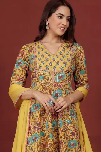Women Floral Printed Empire Pure Cotton Kurta with Trousers & With Dupatta