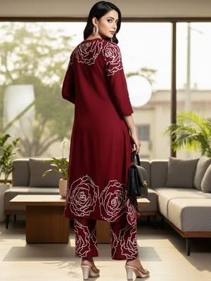 Women Floral Printed Regular Pure Cotton Kurta with Trousers 3