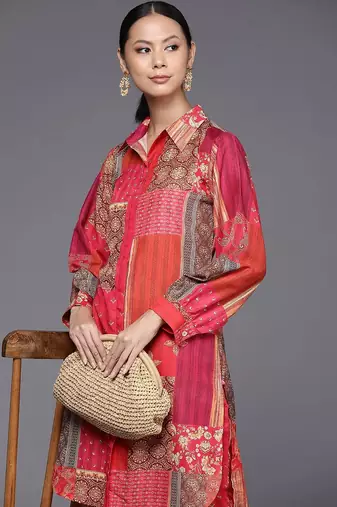 Women Printed Shirt Collar Straight Kurta With Trousers