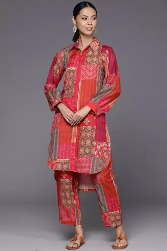 Women Printed Shirt Collar Straight Kurta With Trousers