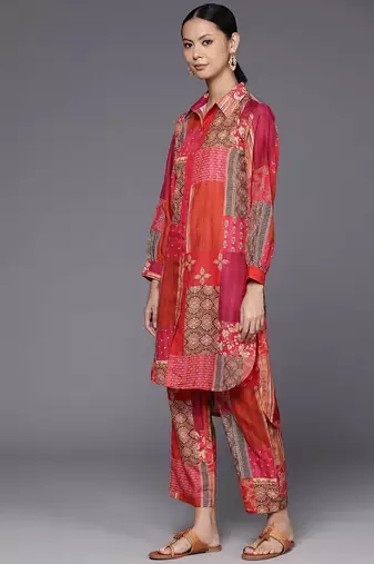 Women Printed Shirt Collar Straight Kurta With Trousers