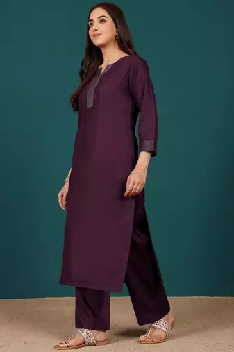 Women Regular Kurta with Trousers & With Dupatta