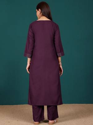 Women Regular Kurta with Trousers & With Dupatta 6