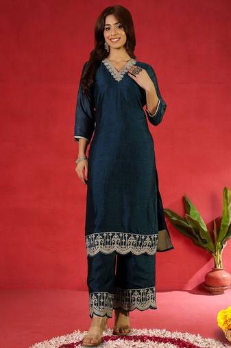 Women Ethnic Motifs Embroidered Kurta with Palazzo