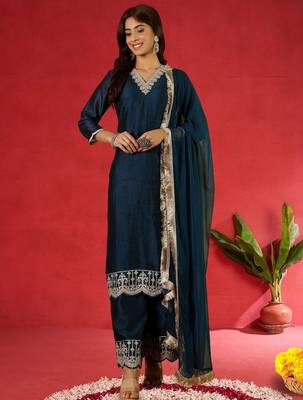 Women Ethnic Motifs Embroidered Kurta with Palazzo 6