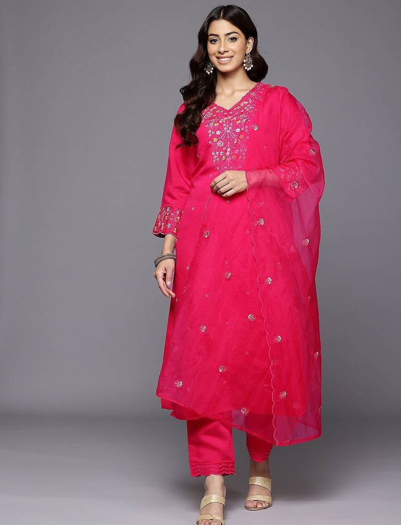 Floral Embroidered Thread Work Pure Cotton Kurta With Trousers & Dupatta