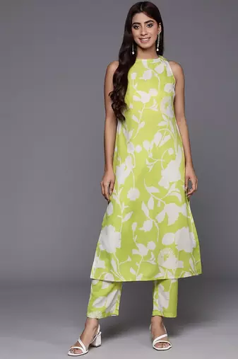 Floral Printed Halter Neck Sleeveless Regular Kurta With Trousers