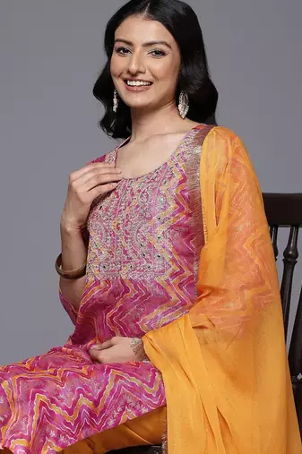 Chevron Print Zari Embroidered Kurta with Trousers & With Dupatta