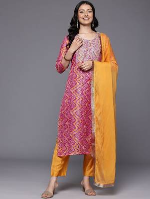 Chevron Print Zari Embroidered Kurta with Trousers & With Dupatta 5