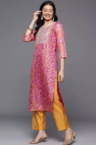 Chevron Print Zari Embroidered Kurta with Trousers & With Dupatta