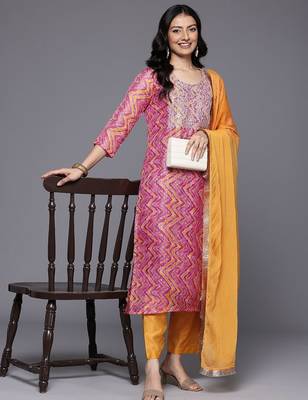 Chevron Print Zari Embroidered Kurta with Trousers & With Dupatta 8