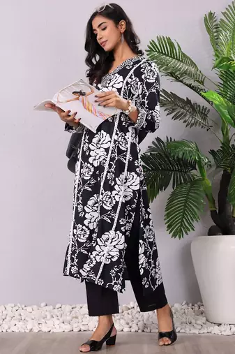 Floral Printed V-Neck Pure Cotton Kurta With Trousers
