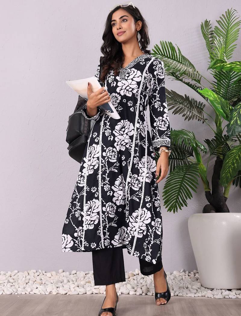 Floral Printed V-Neck Pure Cotton Kurta With Trousers