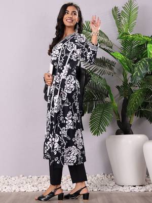 Floral Printed V-Neck Pure Cotton Kurta With Trousers 6