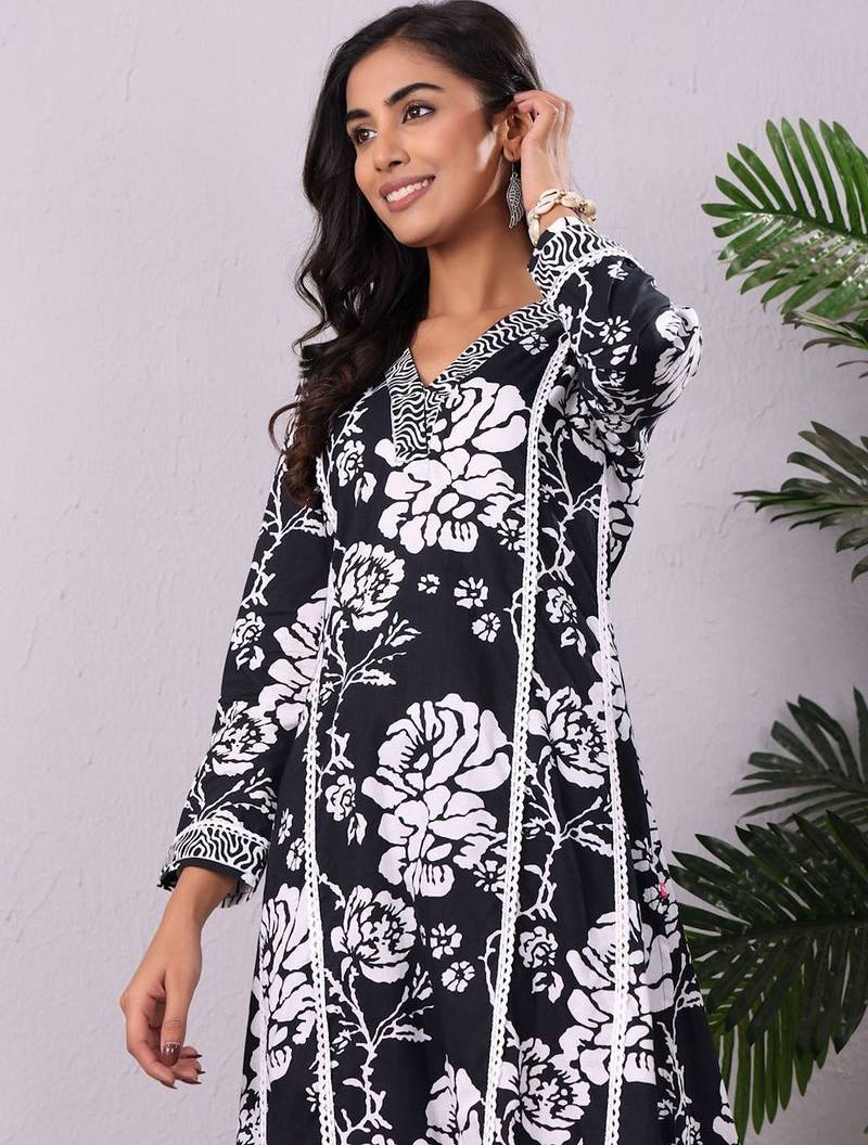 Floral Printed V-Neck Pure Cotton Kurta With Trousers