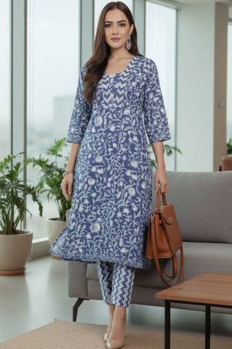 Women Ethnic Motifs Printed Regular Pure Cotton Kurta with Trousers & With Dupatta