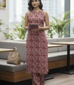 Women Floral Printed Regular Pure Cotton Kurta with Trousers