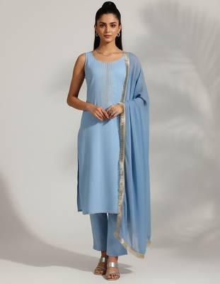 Women Regular Thread Work Silk Crepe Kurta with Trousers & With Dupatta 1
