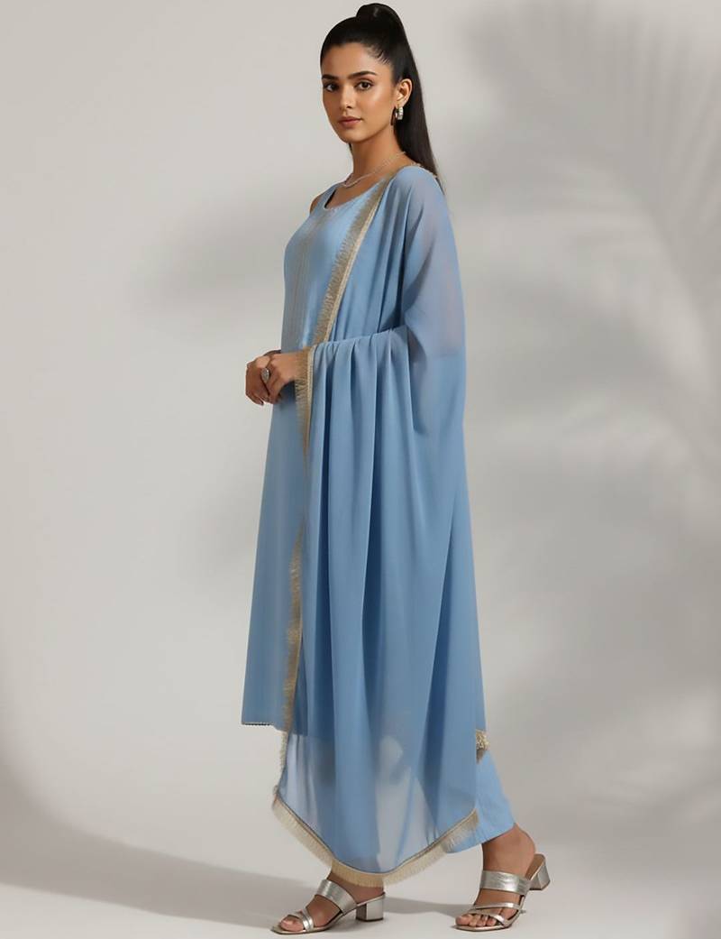 Women Regular Thread Work Silk Crepe Kurta with Trousers & With Dupatta