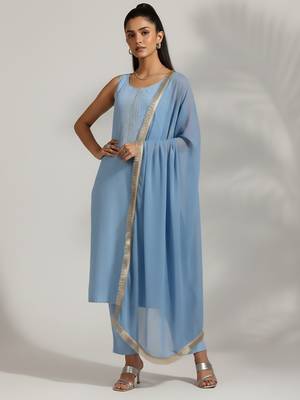 Women Regular Thread Work Silk Crepe Kurta with Trousers & With Dupatta 6