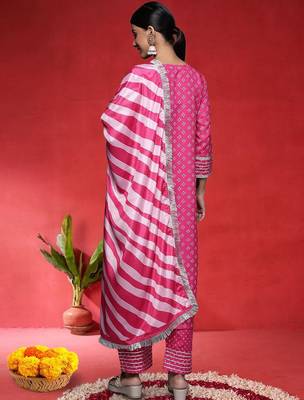 Women Bandhani Printed Round Neck Zari Kurta with Trousers & With Dupatta 5