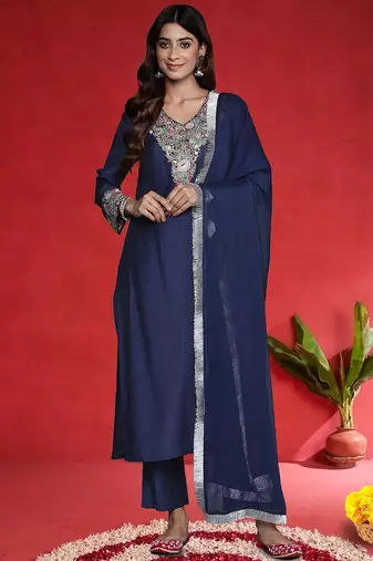 Women Floral Embroidered Kurta with Trousers & Dupatta