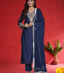 Women Floral Embroidered Kurta with Trousers & Dupatta