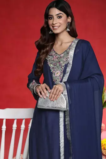 Women Floral Embroidered Kurta with Trousers & Dupatta