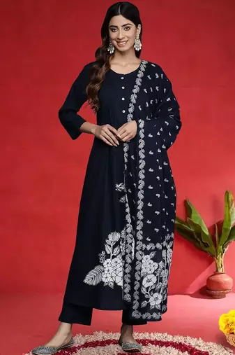 Women Printed Regular Kurta with Trousers & Dupatta