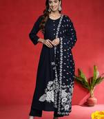 Women Printed Regular Kurta with Trousers & Dupatta