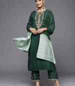 Floral Yoke Design Sequinned Kurta With Trousers & Dupatta