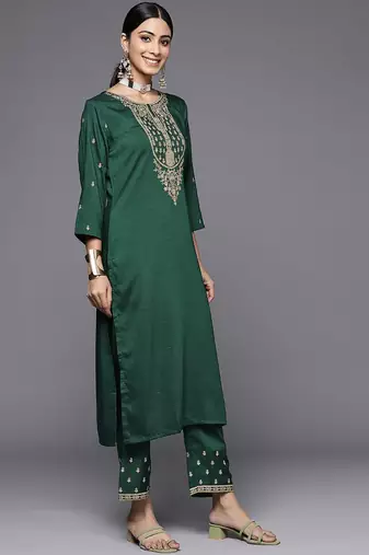Floral Yoke Design Sequinned Kurta With Trousers & Dupatta