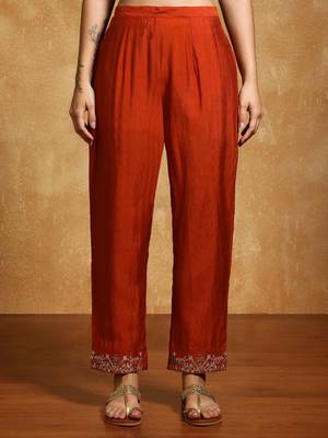 Women Floral Embroidered Regular Kurta with Trousers & With Dupatta 6