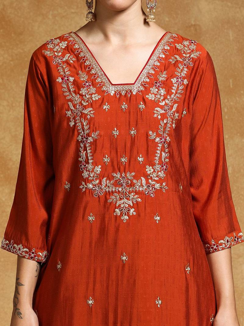 Women Floral Embroidered Regular Kurta with Trousers & With Dupatta