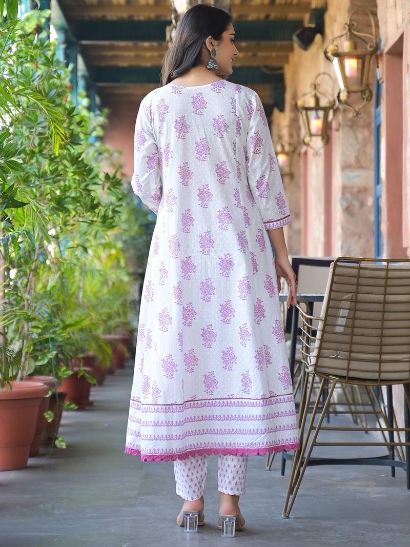 Women Floral Printed Regular Pure Cotton Kurta with Trousers & With Dupatta