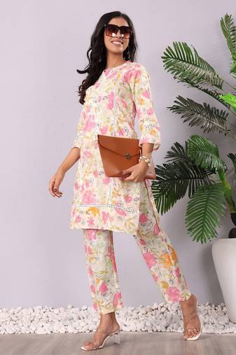 Off White Floral Printed Panelled Pure Cotton Straight Kurta With Trouser