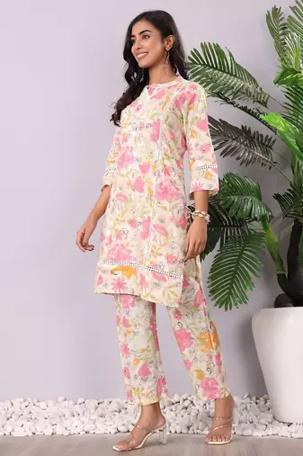 Off White Floral Printed Panelled Pure Cotton Straight Kurta With Trouser